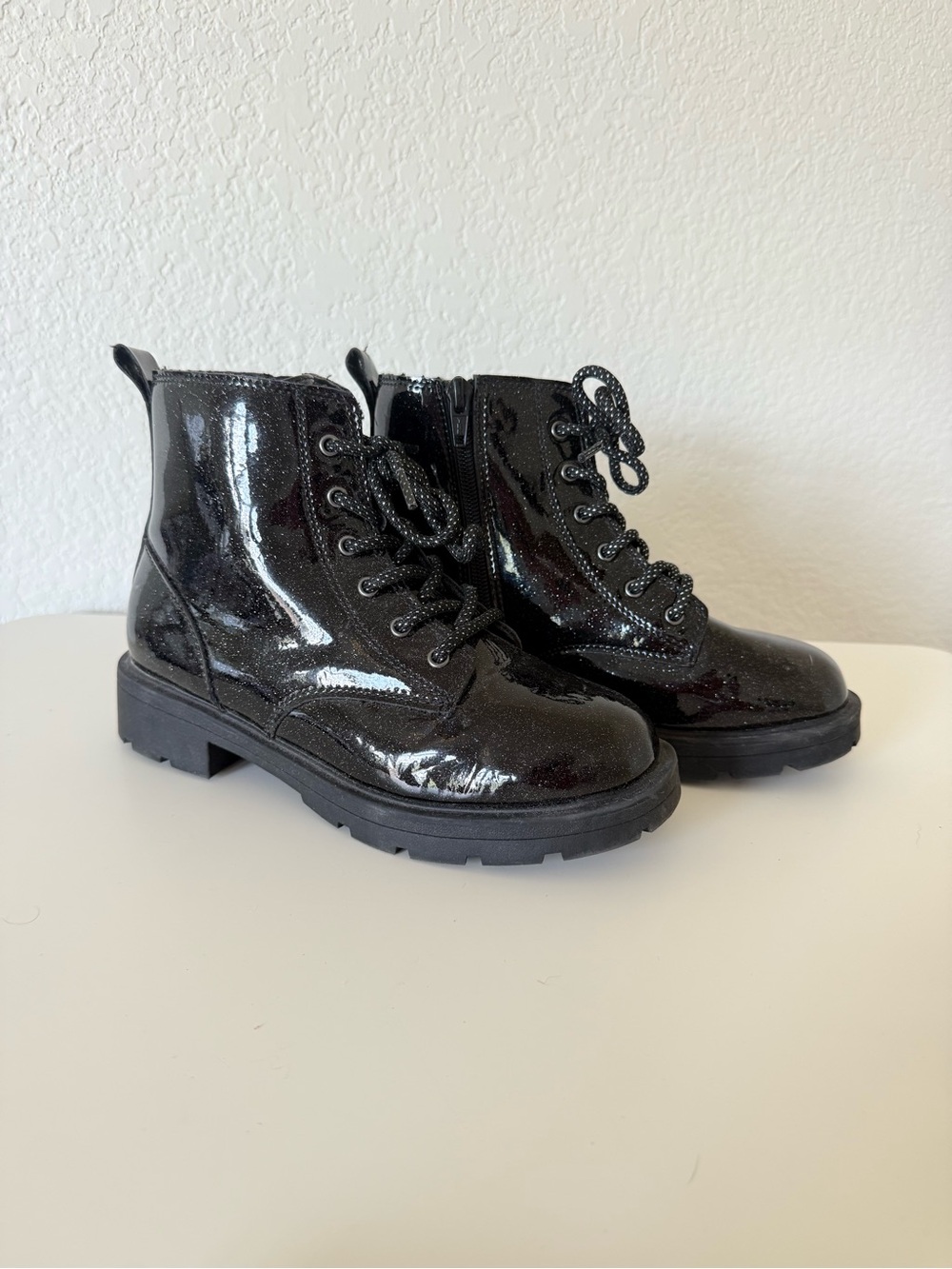 Girls Old Navy Black Patent Glitter Lace-Up Combat Boots